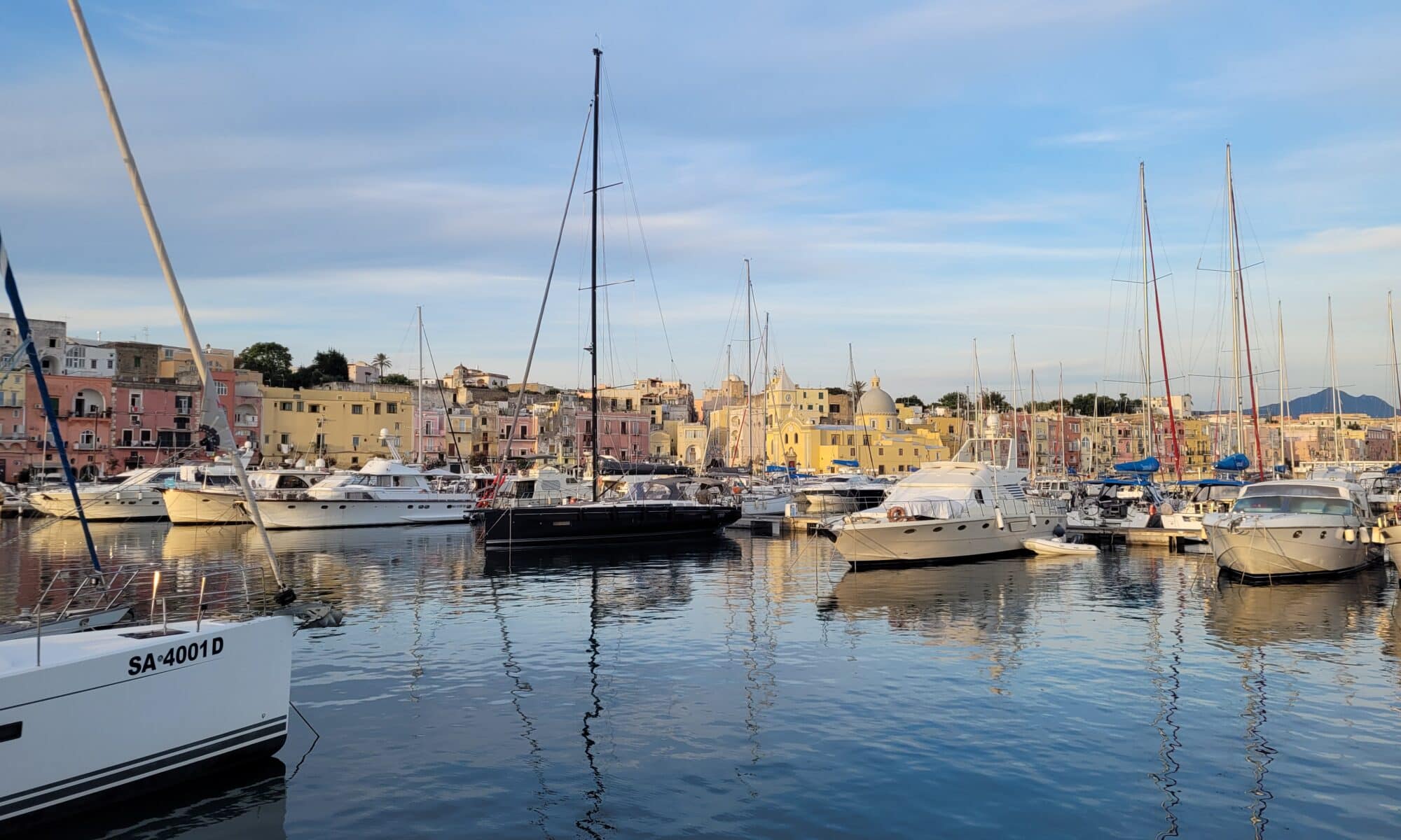 marina di procida - widok na marine